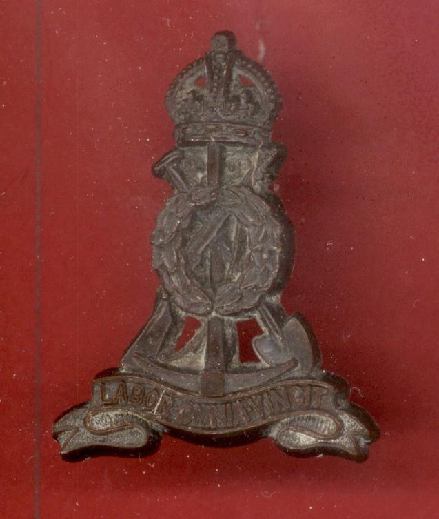 Pioneer Corps WW2 plastic economy cap badge