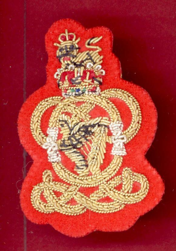 Queen's Royal Hussars Officer's bullion beret badge