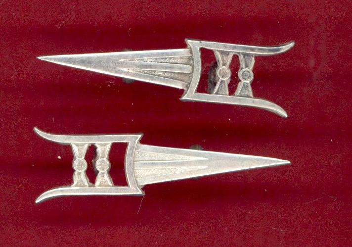 Indian Army 4th P.A.V. Rajputs Regiment Officer's H/M silver collar badges