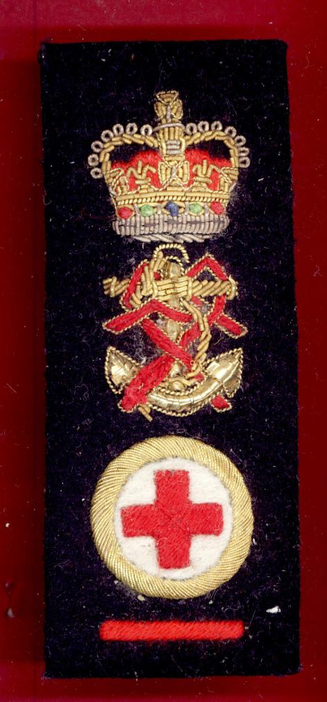 Queen Alexandra's Royal Naval Nursing Service Tippet badge