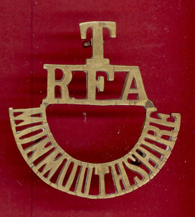 Welsh T / RFA / MONMOUTHSHIRE WW1 shoulder title