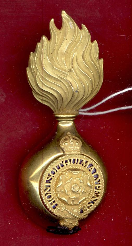 Royal Fusiliers (City of London Regiment), Officer fur cap grenade