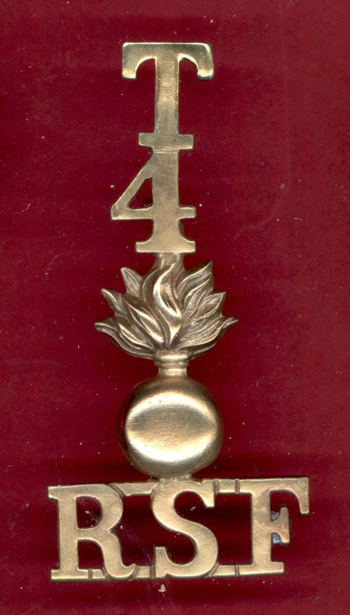 T / 4 / Grenade / R.S.F. Royal Scots Fusiliers WW1 shoulder title