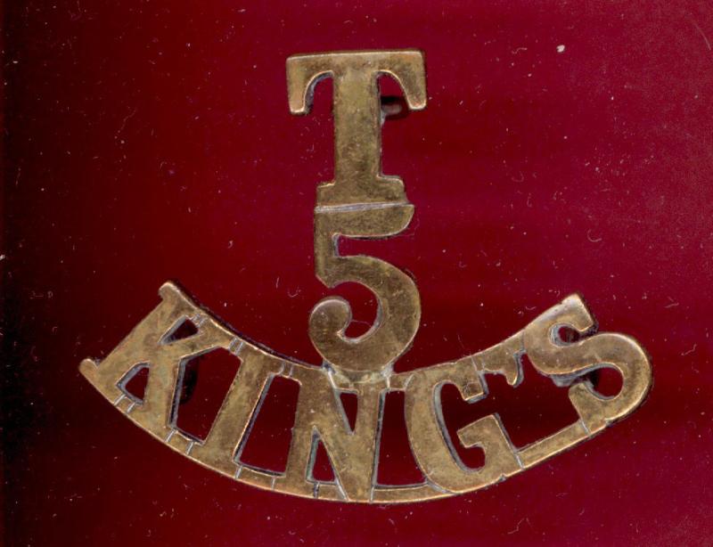 T / 5 / KING'S WW1 shoulder title