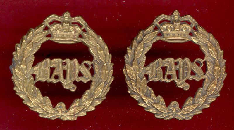 2nd Dragoon Guards ,The Queens Bays Victorian OR's collar badges