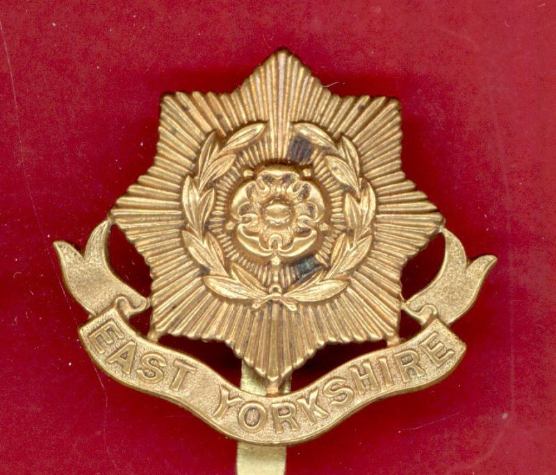 East Yorkshire Regiment WW1 brass economy cap badge