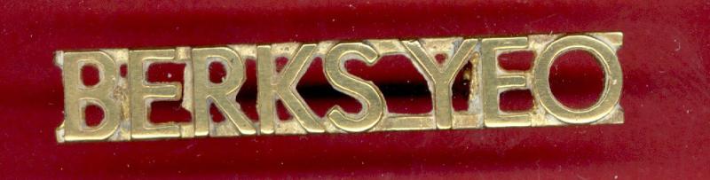 BERKS YEO Berkshire Yeomanry shoulder title