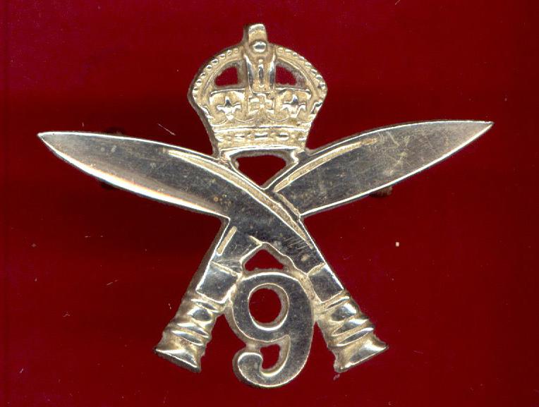 9th Gurkha Rifles WW2 silver head-dress badge