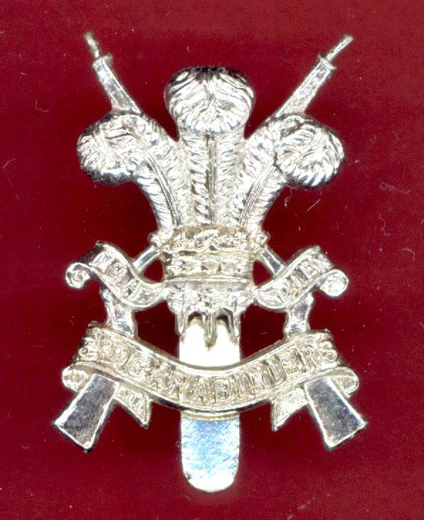 3rd Carabiniers staybright cap badge