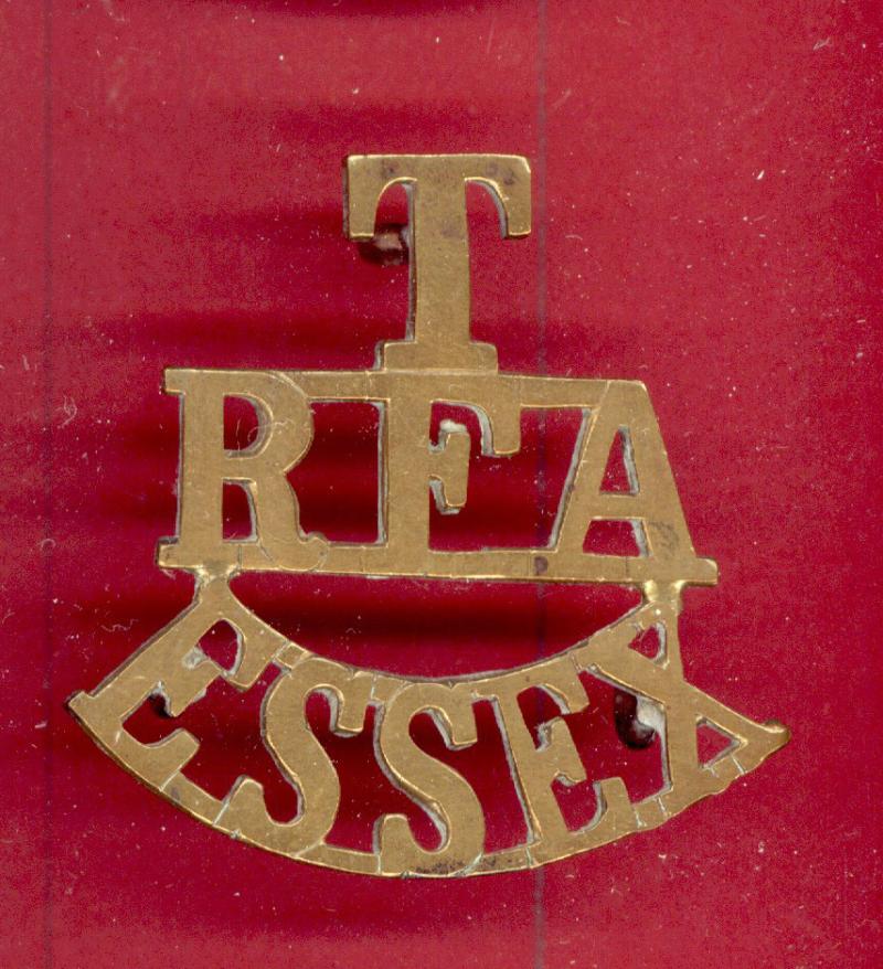 T / RFA / ESSEX WW1 shoulder title