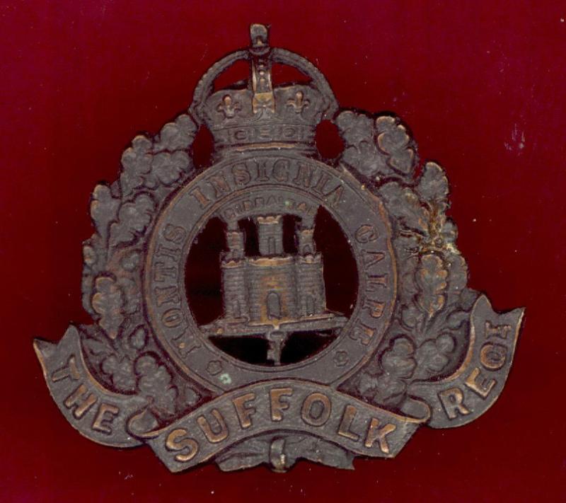 The Suffolk Regiment. Officer's OSD cap badge