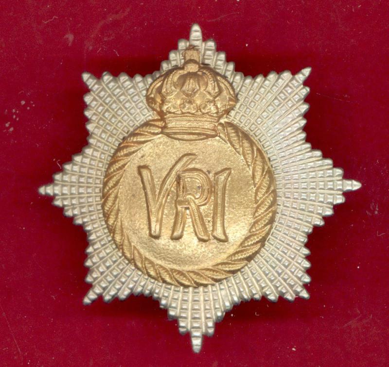 Canadian Royal Canadian Regiment  cap badge