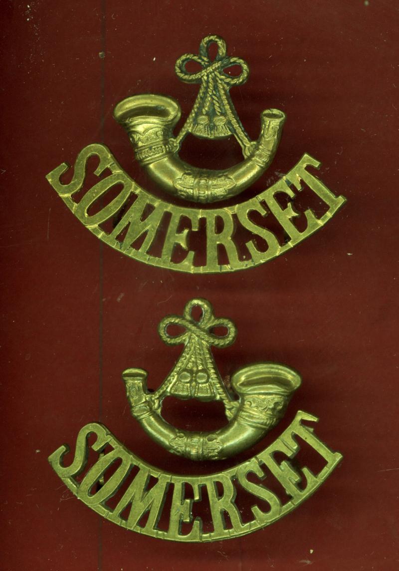 Bugle / SOMERSET Somerset Light Infantry shoulder titles