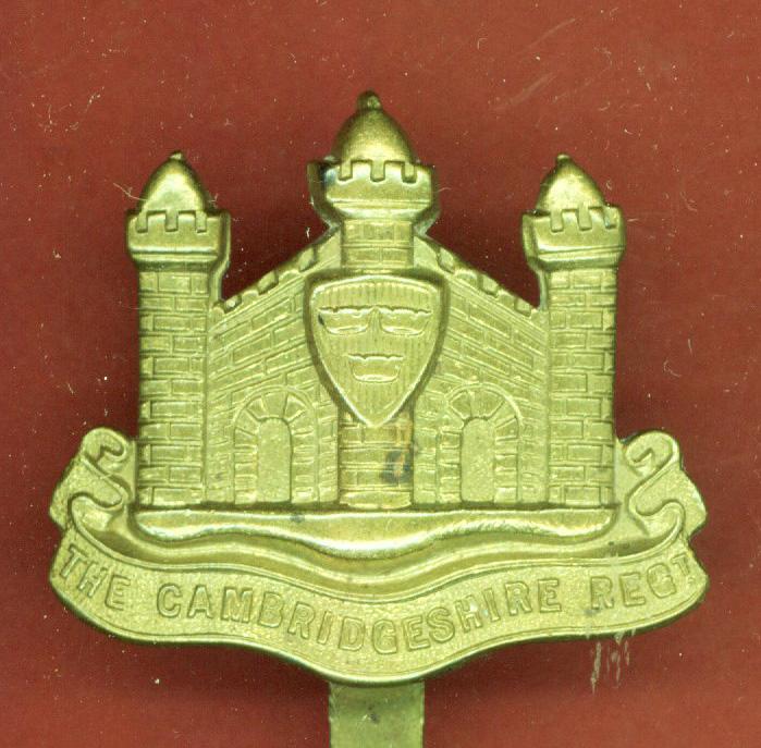 Cambridgeshire Regiment WW1 brass economy cap badge