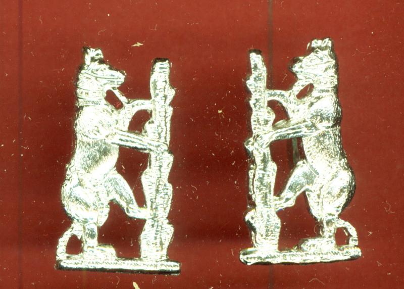 Queen's Own Warwickshire & Worcestershire Yeomanry staybright collar badges