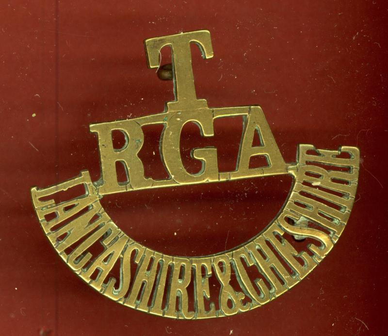 T / RGA / LANCASHIRE & CHESHIRE brass Royal Garrison Artillery shoulder title