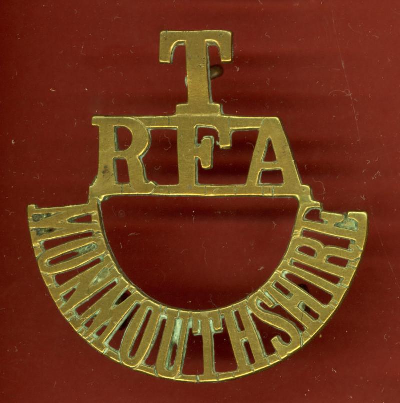 Welsh T / RFA / MONMOUTHSHIRE WW1 shoulder title