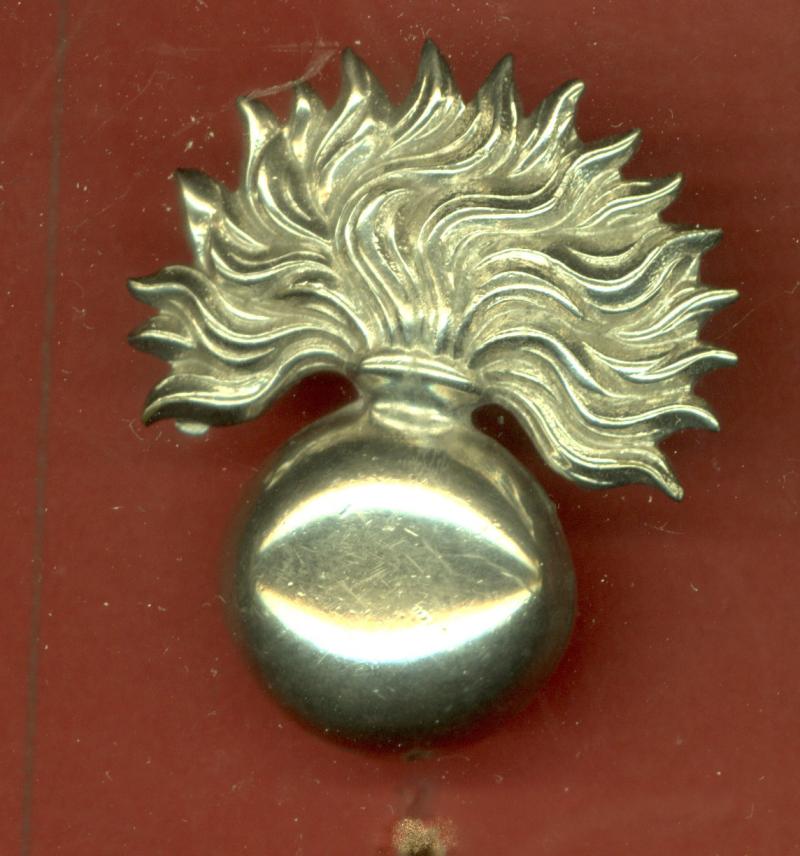 Volunteer Artillery grenade cap badge