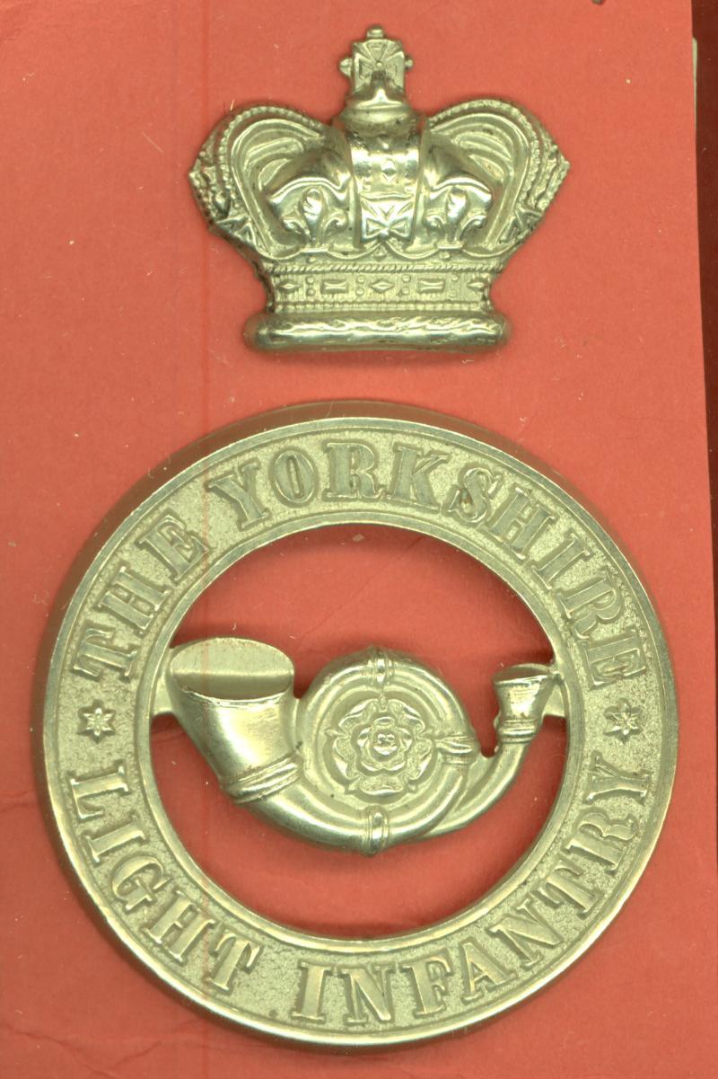 VB Yorkshire Light Infantry Victorian helmet plate centre glengarry badge