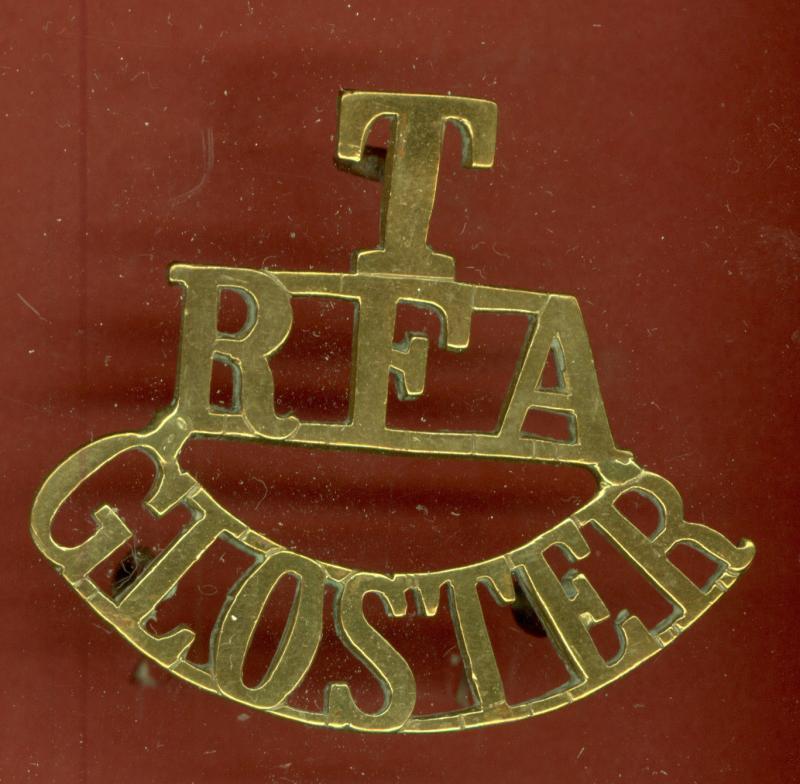 T / RFA / GLOSTER WW1 shoulder title