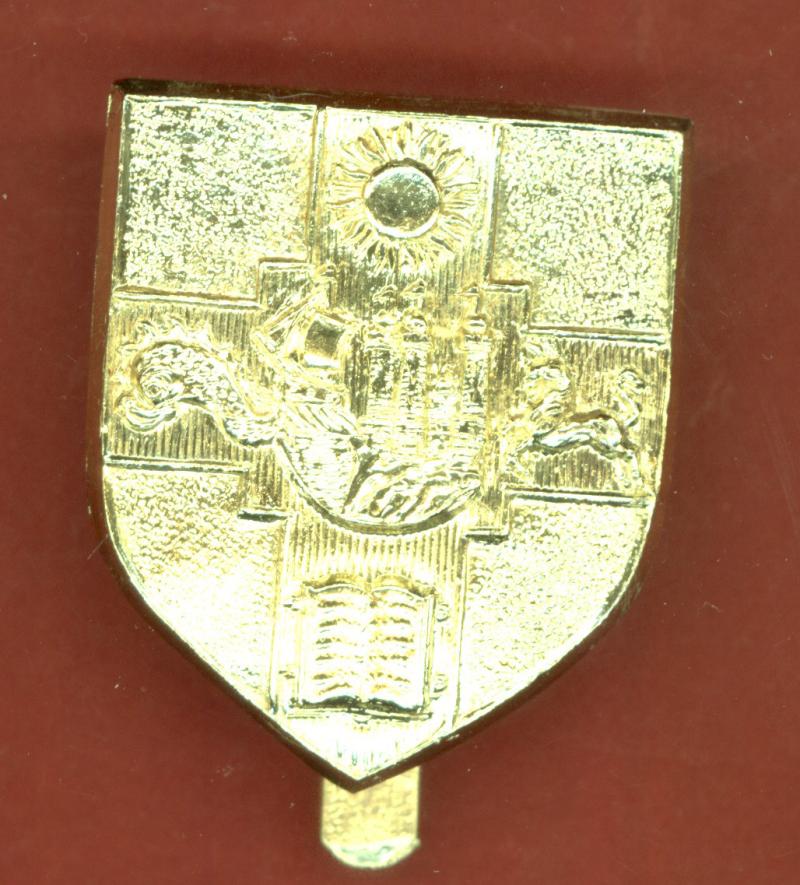 Bristol University O.T.C. staybright cap badge