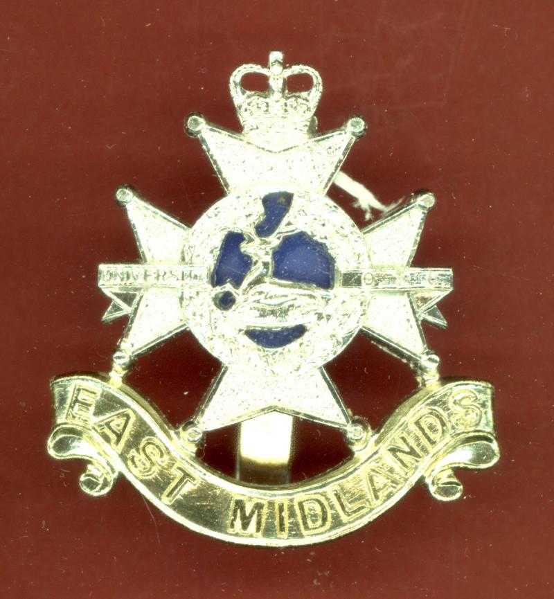 East Midlands University OTC staybright cap badge