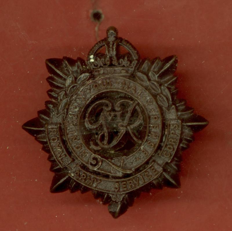 Royal Army Service Corps WW2 plastic economy cap badge