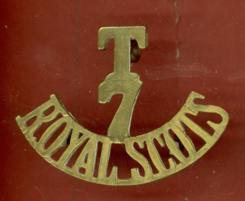 T / 7 /ROYAL SCOTS The Royal Scots WW1 shoulder title