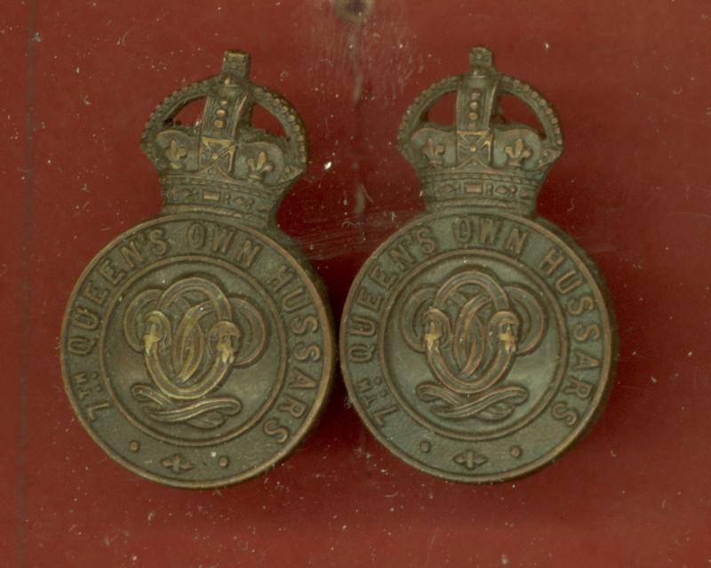 7th Queen's Own Hussars Officer's OSD collar badges.