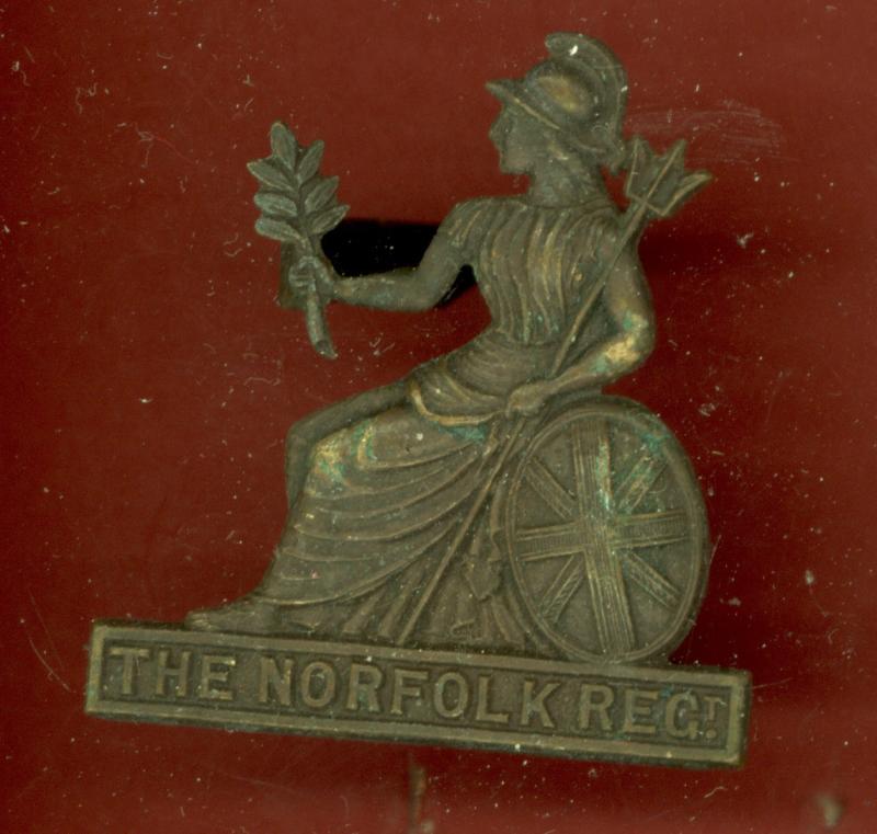 Norfolk Regiment Officer WW1 OSD cap badge