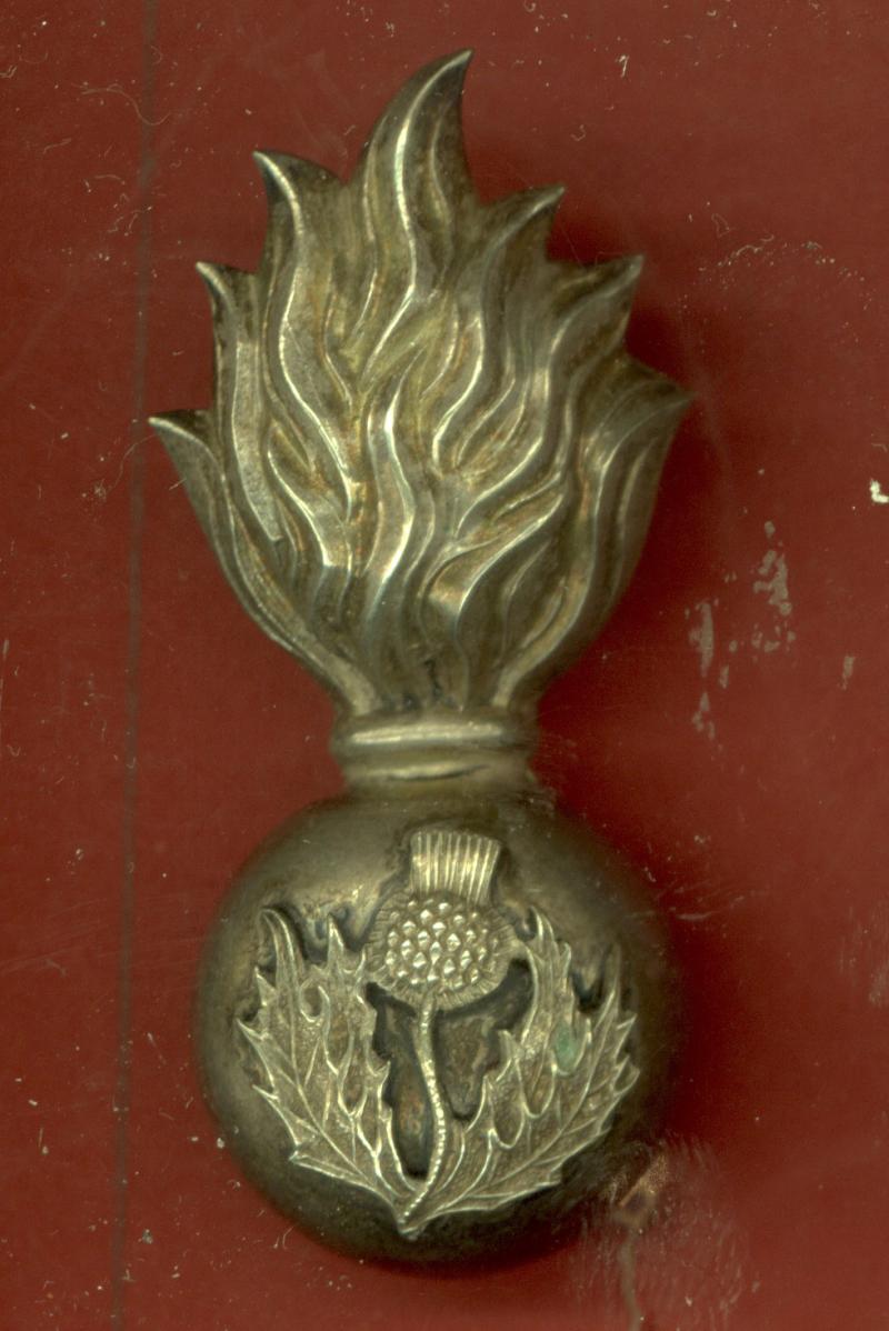 VB Royal Scots Fusiliers Officer's cap badge