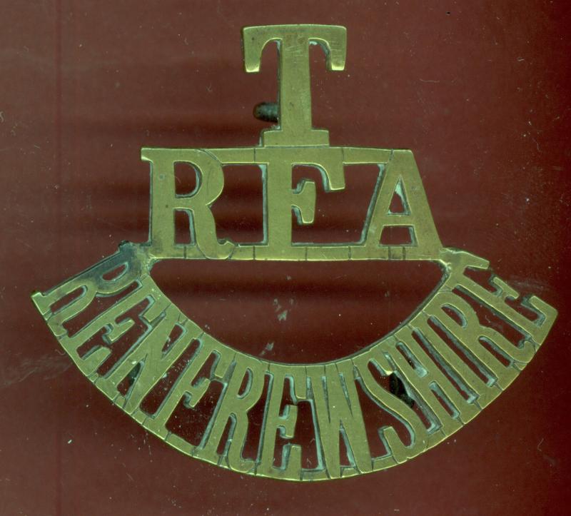 T / RFA / RENFREWSHIRE WW1 territorial shoulder title