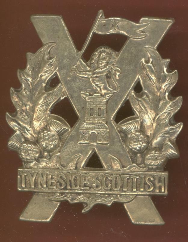 Tyneside Scottish 4th pattern glengarry badge circa 1916