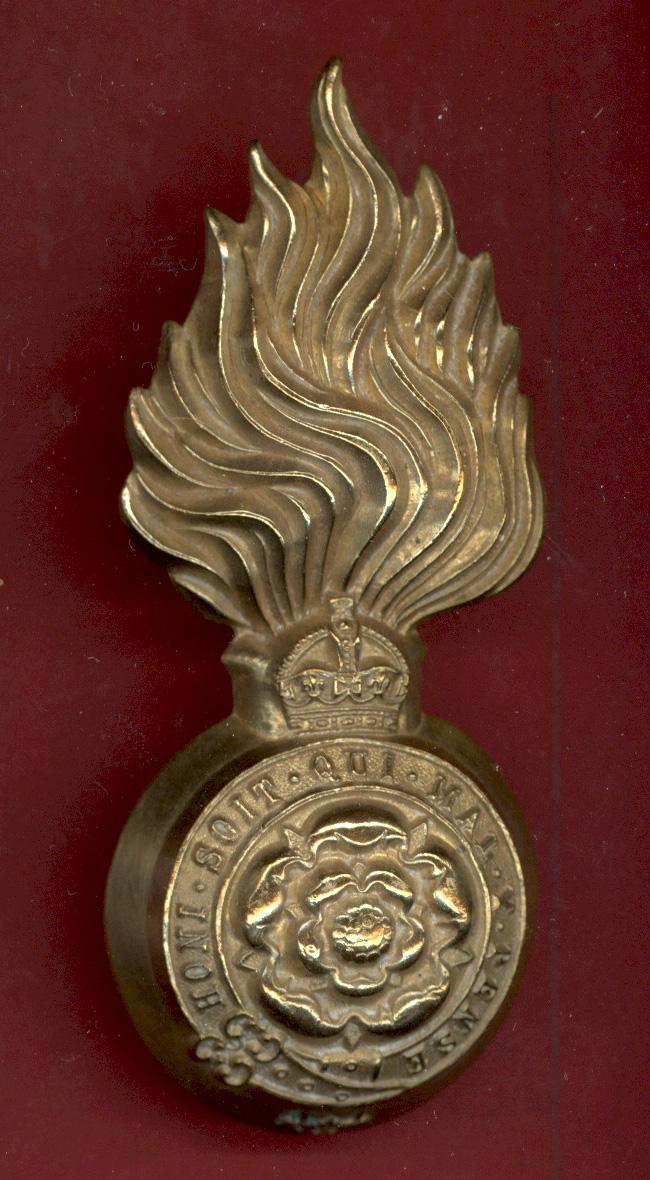 Royal Fusiliers City of London Regt. Edwardian OR's fur-cap grenade badge