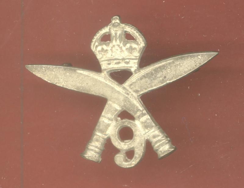 9th Gurkha Rifles WW2  head-dress badge