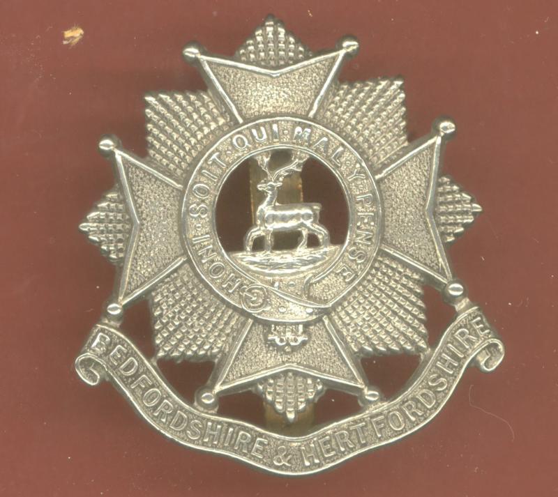 Bedfordshire & Hertfordshire Regiment OR's cap badge