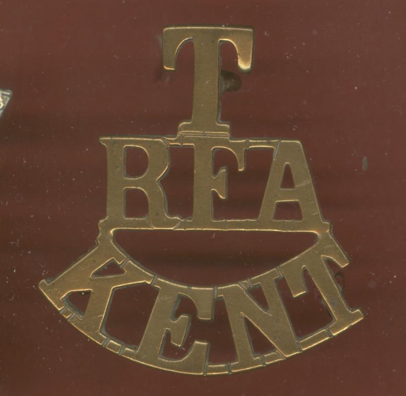 T / RFA / KENT WW1 shoulder title