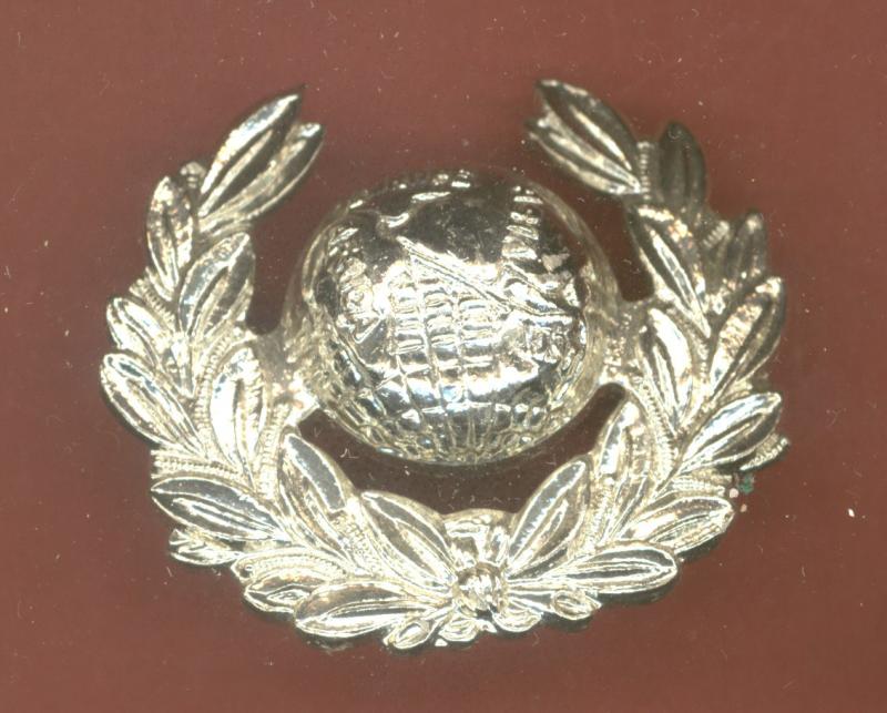 Royal Marine Police ? staybright cap badge