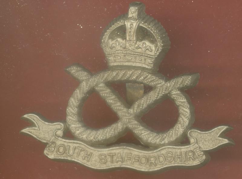 South Staffordshire Regiment. WW2 plastic economy issue cap badge
