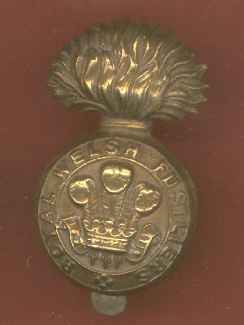 Royal Welsh Fusiliers WW1 economy cap badge