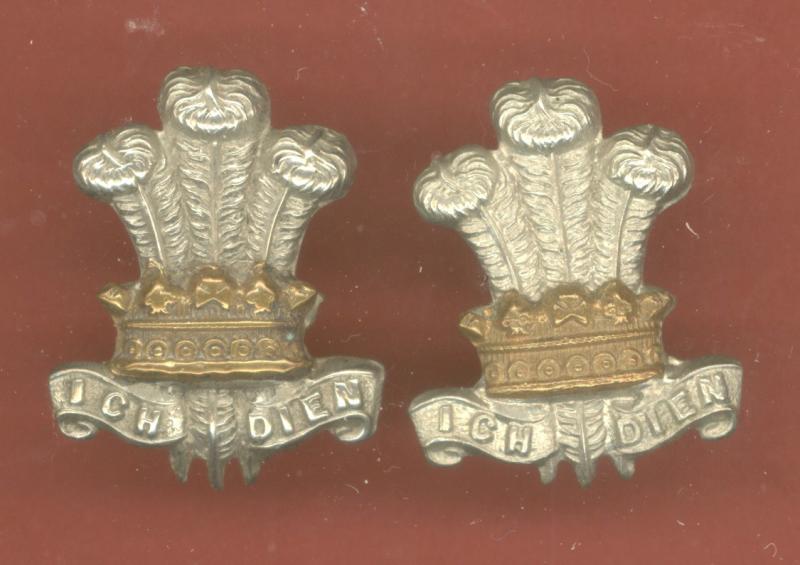 Irish The Leinster Regt. Royal Canadians WW1 collar badges