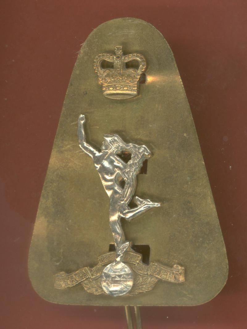 Royal Corps of Signals EIIR cap badge