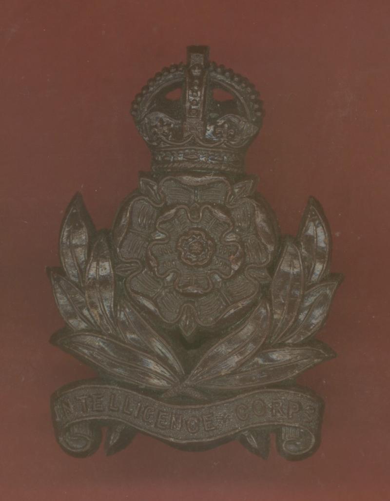 Intelligence Corps WW2 plastic economy cap badge