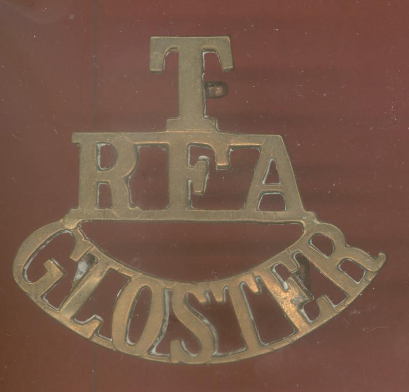 T / RFA / GLOSTER WW1 shoulder title