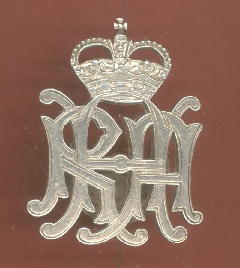 Royal Horse Artillery H/M silver lapel badge