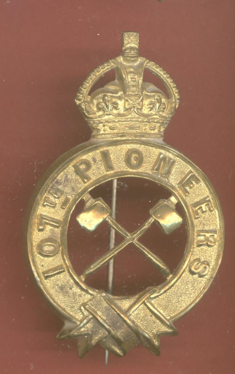 Indian Army. 107th Pioneers WW1 Officer's pagri badge.