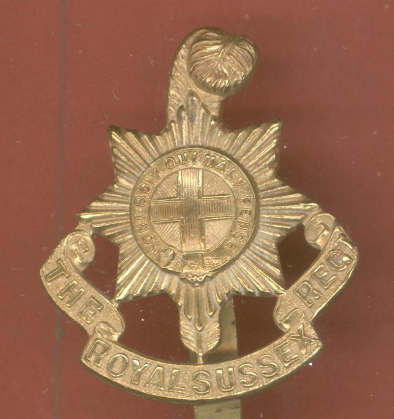 Royal Sussex Regt. WW1 economy issue cap badge