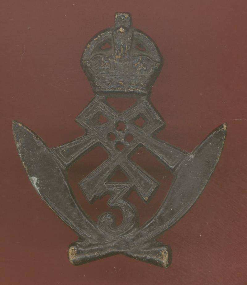 3rd Queen Alexandra's Own Gurkha Rifles WW1 head-dress badge