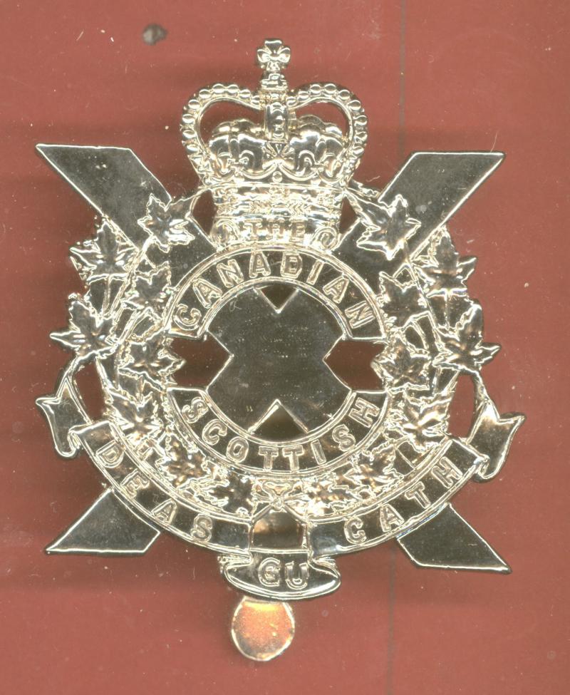 Canadian Scottish EIIR glengarry badge