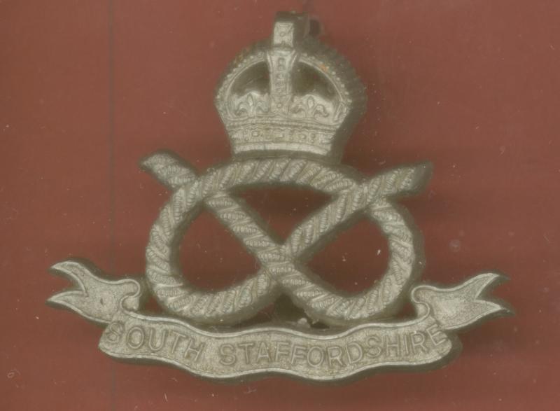 South Staffordshire Regiment. WW2 plastic economy issue cap badge